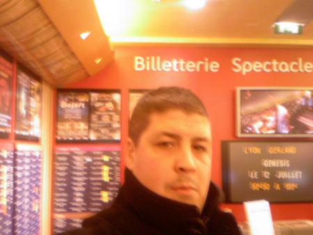 moi en mode reservation de mon billet  pour le reveillons 2006/2007